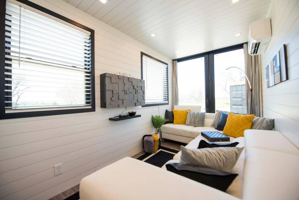 The Zephyr Modern Luxe Container Home Bellmead Bagian luar foto