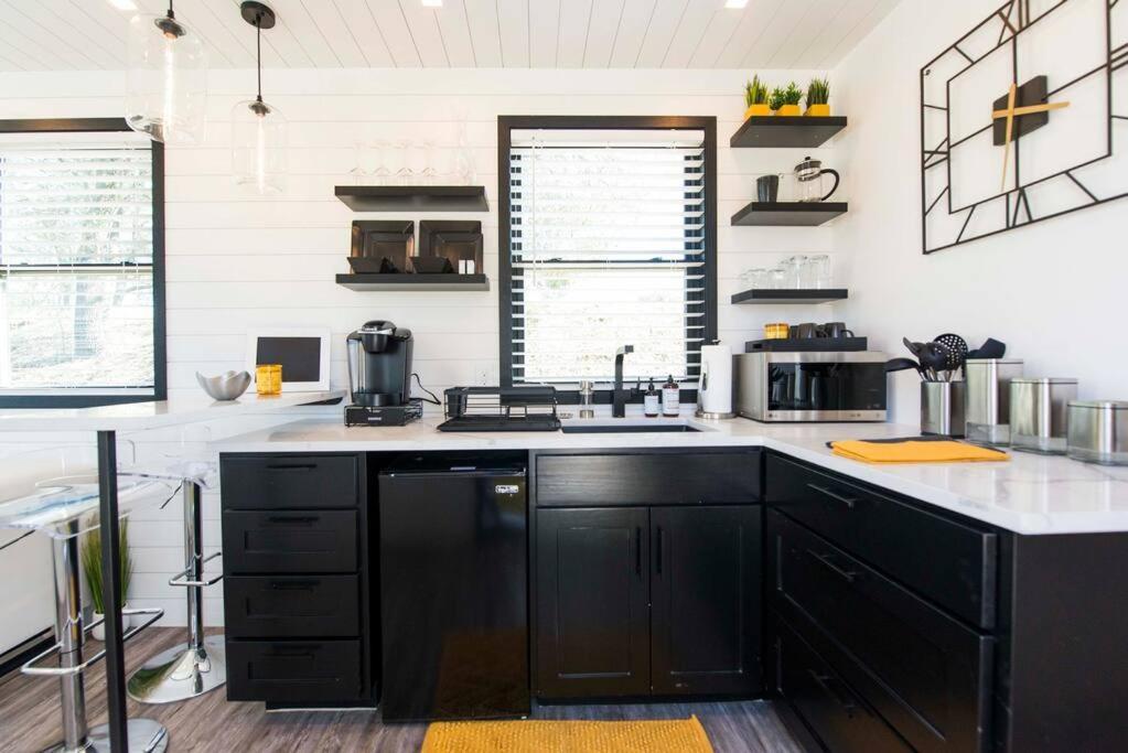 The Zephyr Modern Luxe Container Home Bellmead Bagian luar foto